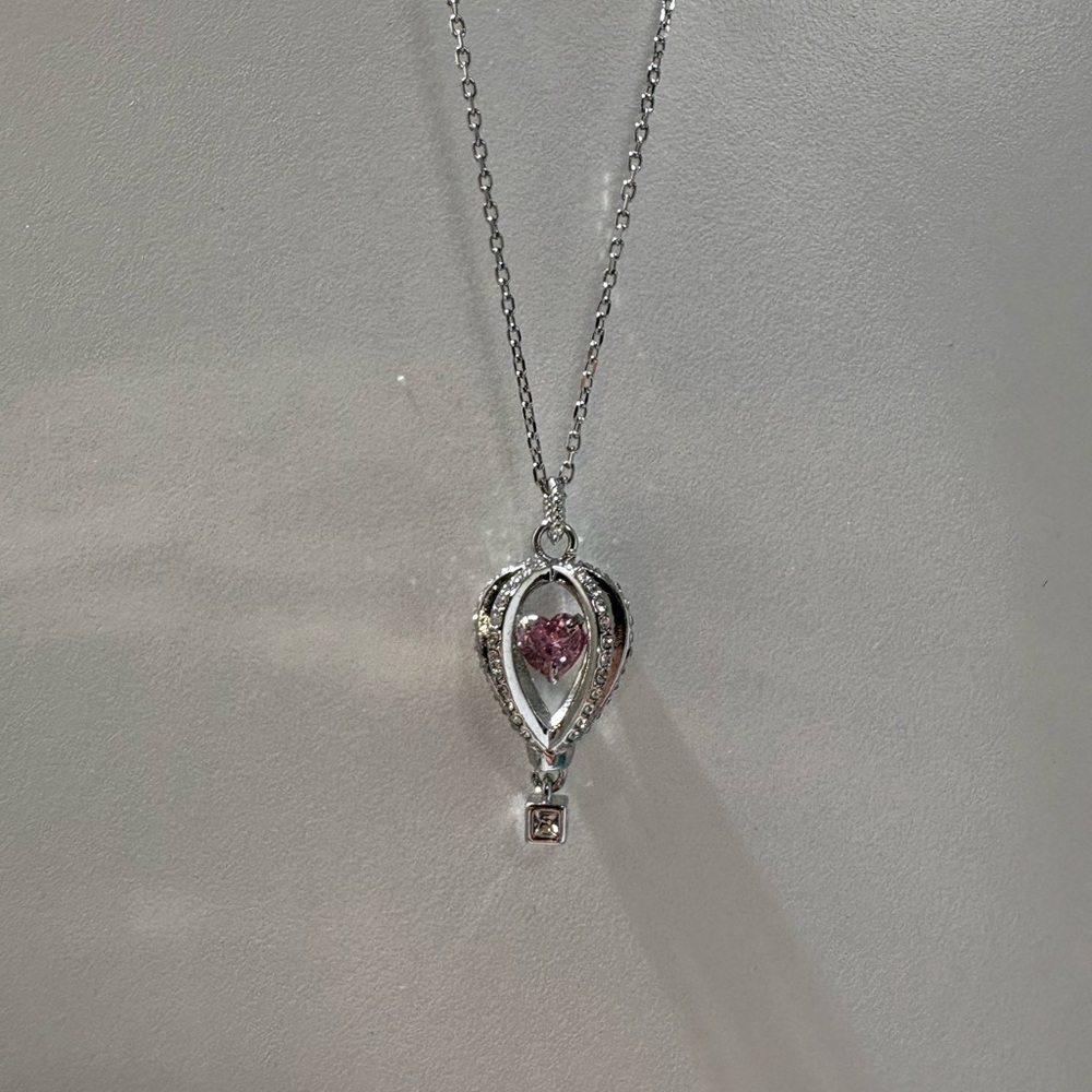 Swarovski into the sky Necklace - Picture 8 of 9